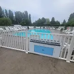 Holiday home A Avec Piscine Partagee Ivry-la-Bataille