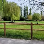 A Avec Piscine Partagee * Ivry-la-Bataille