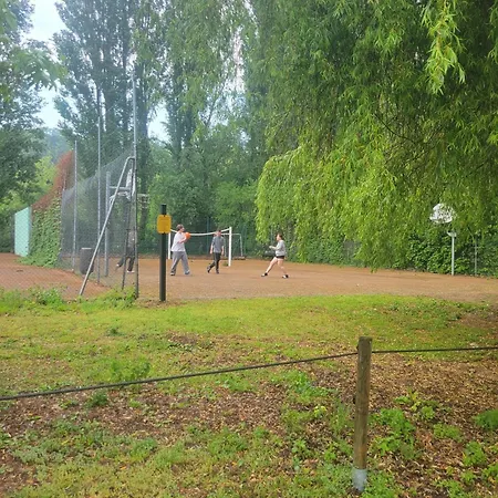 A Avec Piscine Partagee Vakantiehuis *