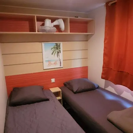 Holiday home A Avec Piscine Partagee Ivry-la-Bataille