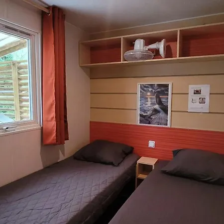 Holiday home A Avec Piscine Partagee