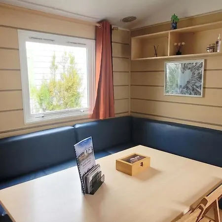 Vakantiehuis A Avec Piscine Partagee