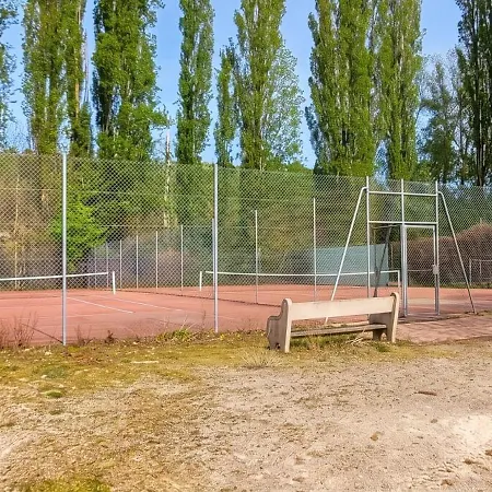 A Avec Piscine Partagee Vakantiehuis Ivry-la-Bataille