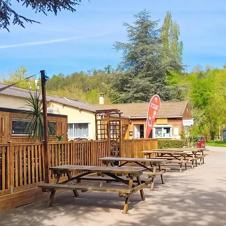 Vakantiehuis A Avec Piscine Partagee